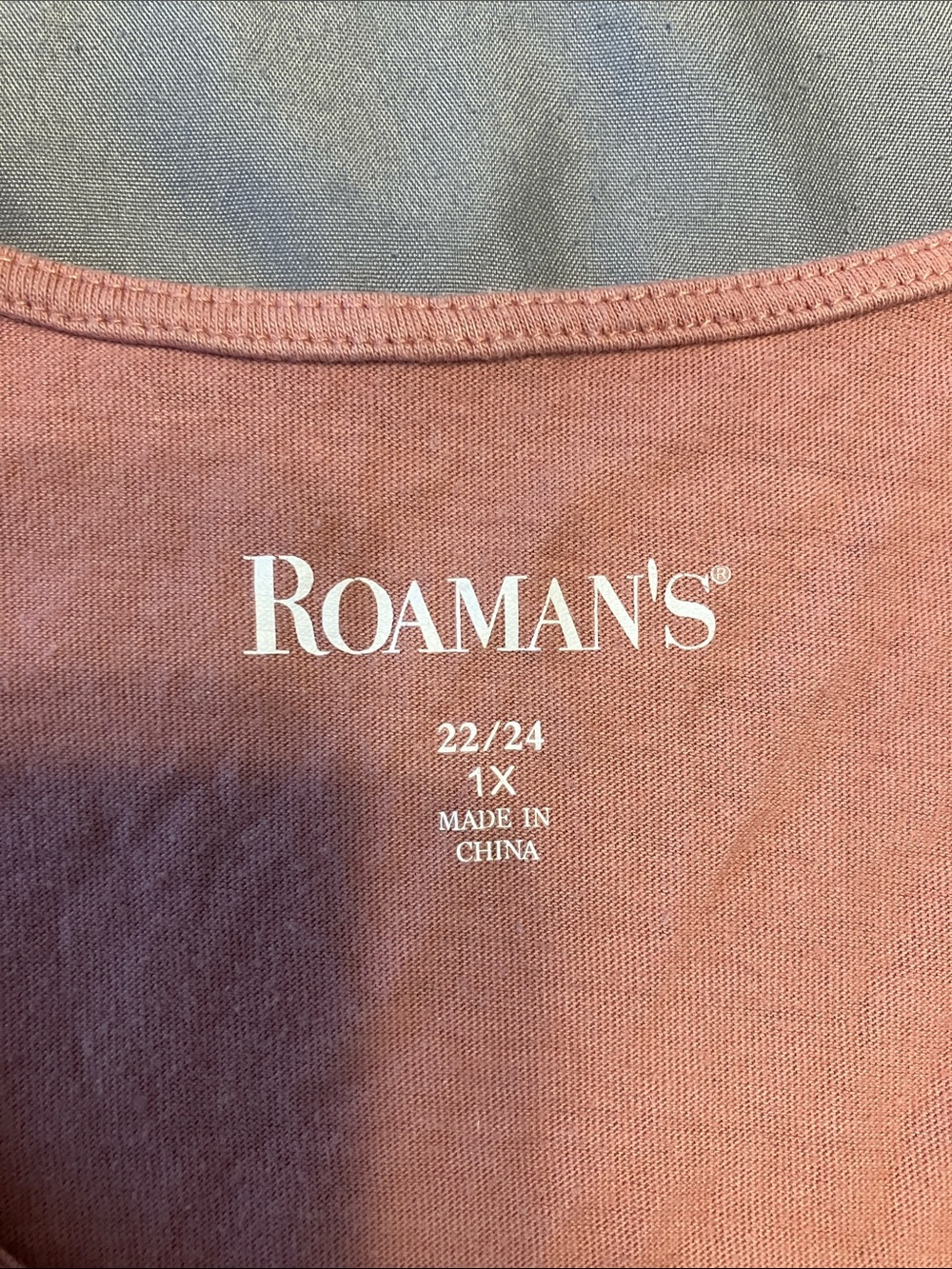 Roaman's Rose Pink Short-Sleeve Tee with Gold Sequin Radiance - Picture 2 of 2